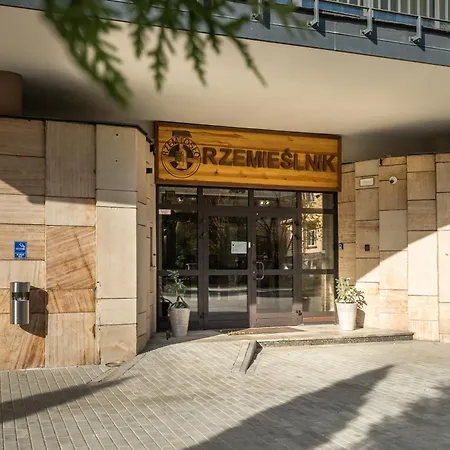 Rzemieslnik 3* ザコパネ